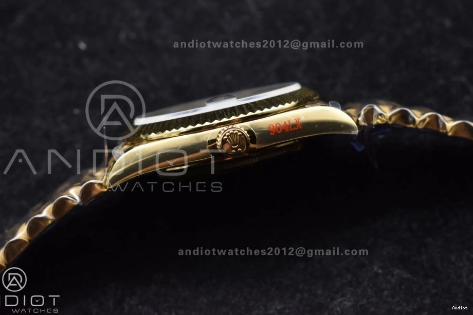 President Gain Markers Bracelet Roman DayDate Green on V A3255 904L Dial Weight GMF EasyMatch YG Steel 754 40 0707